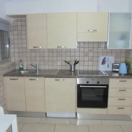 Delphi Court - Large 1 Bed -sleeps 4, Near Sea/beach - Free Wifi