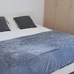 Delphi Court - Large 1 Bed -sleeps 4, Near Sea/beach - Free Wifi Apartment Limassol