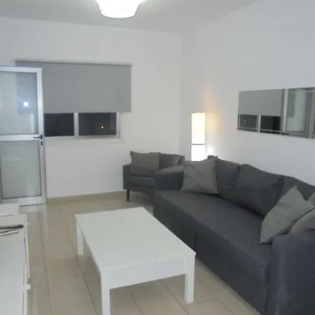 Delphi Court - Large 1 Bed -sleeps 4, Near Sea/beach - Free Wifi דירה *