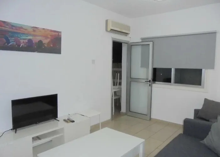 Delphi Court - Large 1 Bed -sleeps 4, Near Sea/beach - Free Wifi *